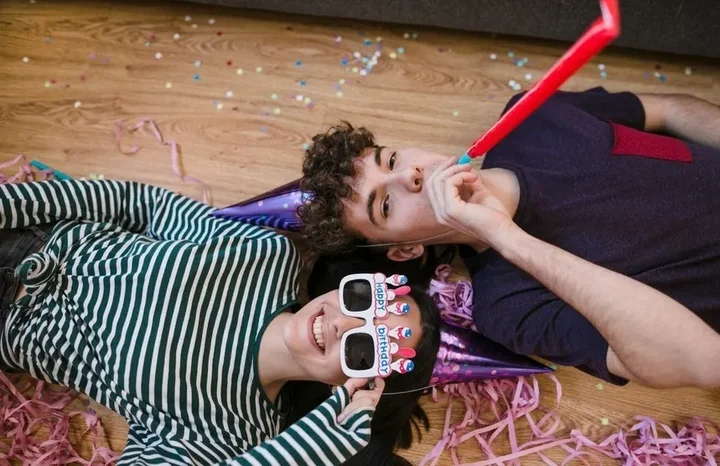 Kreatywność bez granic – jak rozrywka pomaga odkrywać pasje i marzenia