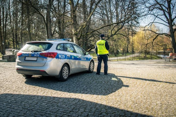 Policja Leszno: Pożyczonym autem pojechał na kradzież, wpadł w ręce policjantów
