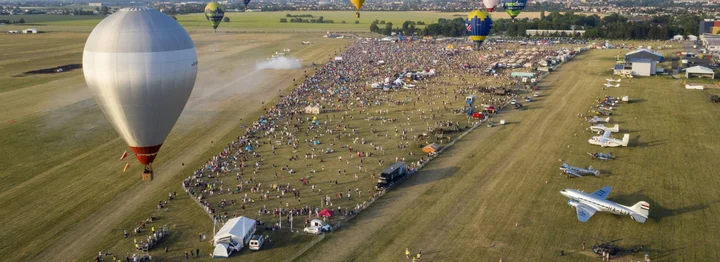 Grafika promocyjna wydarzenia Antidotum Airshow Leszno 2026 — pokazy lotnicze na lotnisku w Lesznie
