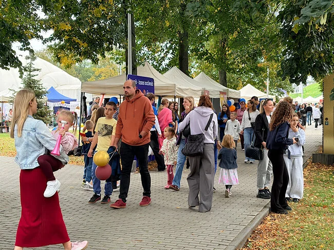 Grafika promocyjna wydarzenia FIKA – festiwal organizacji społecznych
